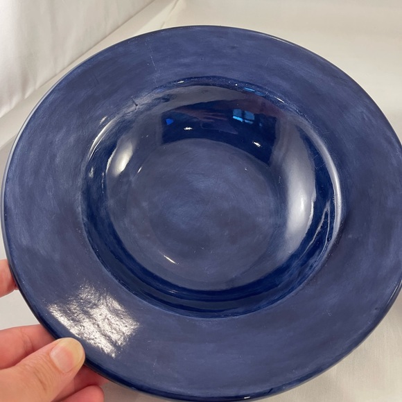 Set of 2 Pottery Barn 10” bowls - Picture 4 of 5